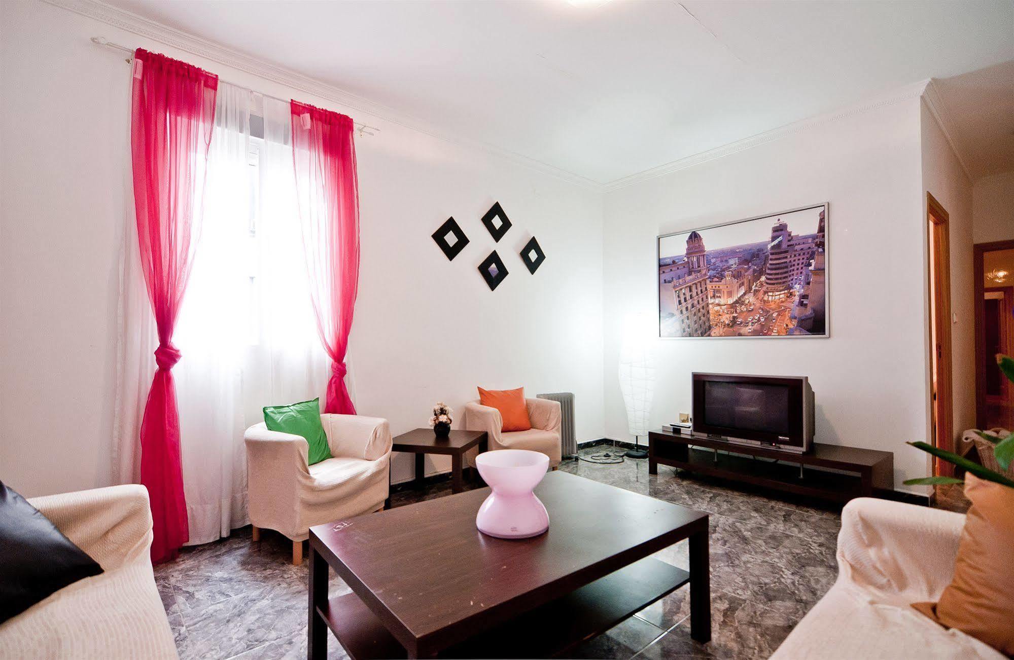 Apartamentos Aqui Me Quedo Madri Exterior foto