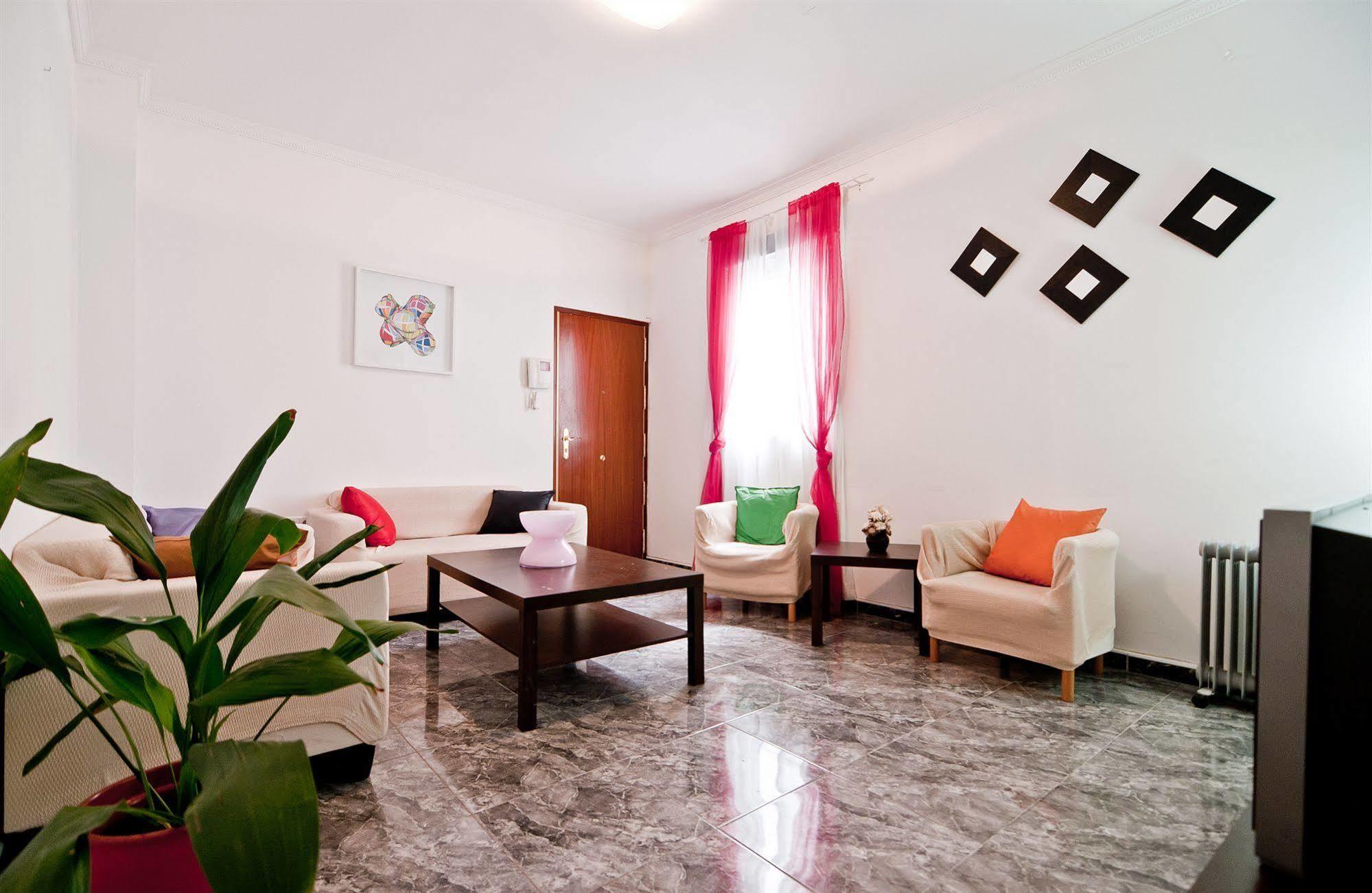 Apartamentos Aqui Me Quedo Madri Exterior foto